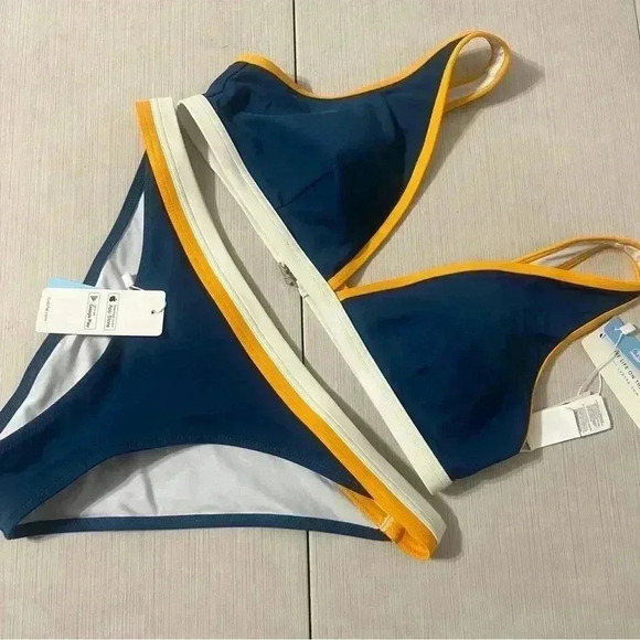 CUPSHE Plunge Neck Low Waist Bikini Set Medium NWT - Picture 13 of 13